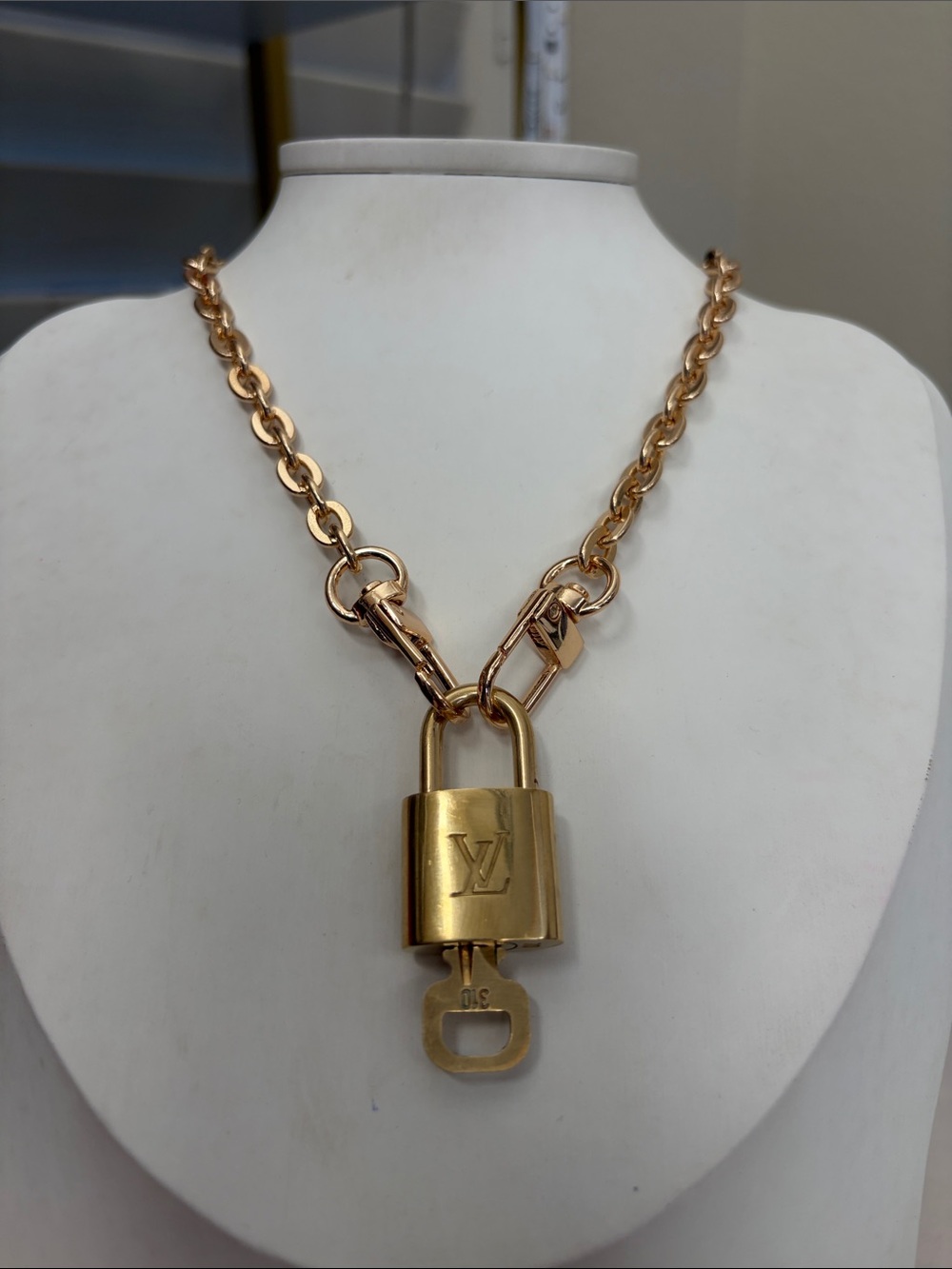 LV lock and key 🔐- random lock # this listing is created for my live show!